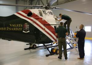 VRS Aviācijas pārvaldes piloti iegūst “Agusta 119 MKII” helikoptera tipa kvalifikāciju